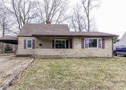 Pre-foreclosure in  E HOOD ST Springfield, IL 62703