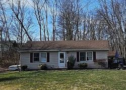 Pre-foreclosure in  VALLEY VIEW CIR Holley, NY 14470