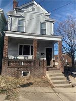 Pre-foreclosure in  E 18TH AVE Homestead, PA 15120