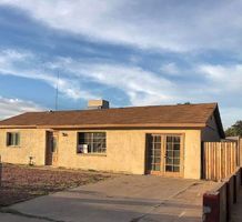 Pre-foreclosure in  W ALTA VISTA RD Phoenix, AZ 85041