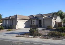 Pre-foreclosure in  S PHEASANT DR Gilbert, AZ 85295