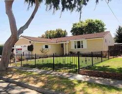 Pre-foreclosure in  MEADOWBROOK AVE Hayward, CA 94544