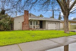 Pre-foreclosure in  HEMET AVE Stockton, CA 95207