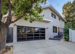 Pre-foreclosure in  CASTLEWOODS PL Sherman Oaks, CA 91403
