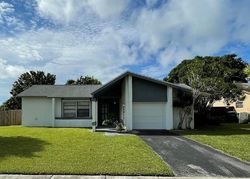 Pre-foreclosure in  N BLUEBIRD LN Homestead, FL 33035