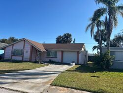  Haven Dr, New Port Richey FL