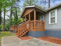 Pre-foreclosure in  1ST AVE SW Atlanta, GA 30315