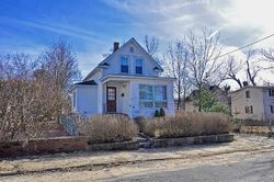 Pre-foreclosure in  PRATT ST Fitchburg, MA 01420