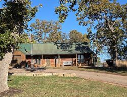 Pre-foreclosure in  SW 15TH ST Oak Grove, MO 64075