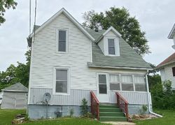 Pre-foreclosure in  W JEFFERSON ST Albany, MO 64402