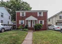 Pre-foreclosure in  WALNUT ST Linden, NJ 07036