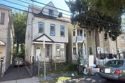 Pre-foreclosure in  GODWIN AVE Paterson, NJ 07501