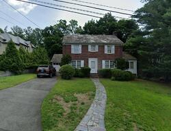 Pre-foreclosure in  SHERWOOD RD Tenafly, NJ 07670
