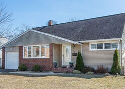 Pre-foreclosure in  GREVE DR New Milford, NJ 07646