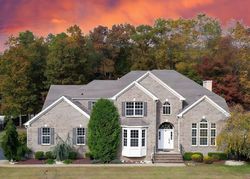 Pre-foreclosure in  COBAIN RD Jackson, NJ 08527