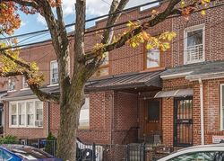 Pre-foreclosure Listing in 60TH DR MASPETH, NY 11378