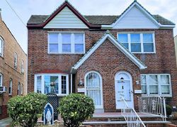 Pre-foreclosure in  JUNIPER VALLEY RD Middle Village, NY 11379