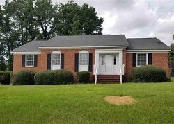 Pre-foreclosure in  HOLLY CIR Florence, SC 29501