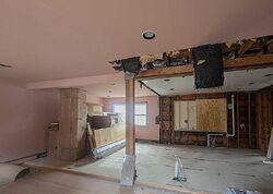 Pre-foreclosure in  PALMER DR Livingston, NJ 07039