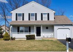 Pre-foreclosure in  SHARONS WAY Wilmington, DE 19808