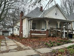 Pre-foreclosure in  RANDOLPH ST Saint Joseph, MO 64505