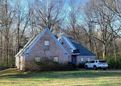 Pre-foreclosure in  VANCE CV Byhalia, MS 38611