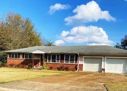 Pre-foreclosure in  N BENNETT ST Crystal Springs, MS 39059