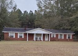 Pre-foreclosure in  HIGHWAY 16 E Philadelphia, MS 39350