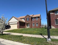 Pre-foreclosure in  RIDGE LN Warren, MI 48092