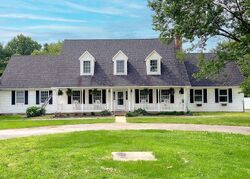 Pre-foreclosure in  KNOTTS DR Callaway, MD 20620