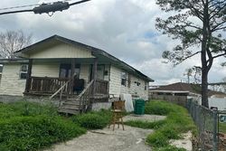 Pre-foreclosure in  4TH ST Westwego, LA 70094