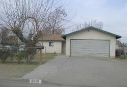 Pre-foreclosure in  ELMCO AVE Lamont, CA 93241