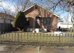 Pre-foreclosure in  W 6TH AVE Hutchinson, KS 67501