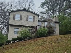 Pre-foreclosure in  BRIAN DR Leeds, AL 35094