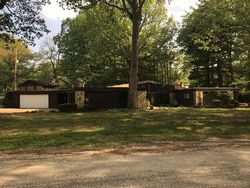 Pre-foreclosure in  SHADY LN Danville, IL 61832