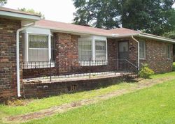 Pre-foreclosure in  GLENWOOD RD Talladega, AL 35160