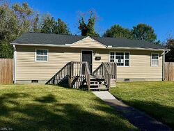 Pre-foreclosure in  BUNCHE BLVD Portsmouth, VA 23701