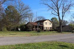 Pre-foreclosure in  BUENAVIEW BLVD Nashville, TN 37218