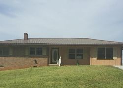 Pre-foreclosure Listing in EDGEWOOD DR WARE SHOALS, SC 29692