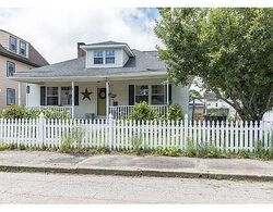 Pre-foreclosure in  EVERETT ST Taunton, MA 02780