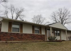 Pre-foreclosure in  CLIFFSTONE DR Dayton, OH 45424