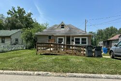 Pre-foreclosure in  PARK AVE Shelby, OH 44875