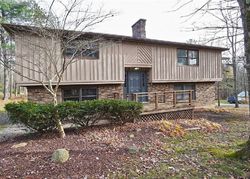 Pre-foreclosure in  CHESTNUT RIDGE RD Orchard Park, NY 14127