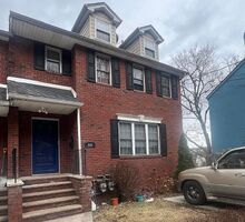 Pre-foreclosure in  VAN DUZER ST Staten Island, NY 10304