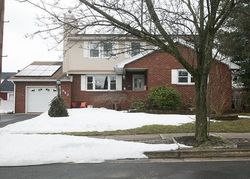 Pre-foreclosure in  N 8TH AVE Manville, NJ 08835