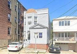 Pre-foreclosure in  TONNELE AVE Jersey City, NJ 07306