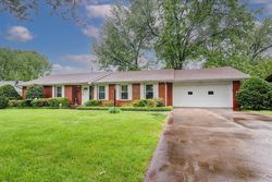 Pre-foreclosure in  W SYLVANIA ST Springfield, MO 65807