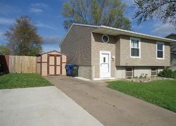 Pre-foreclosure in  N ELSIE AVE Davenport, IA 52806