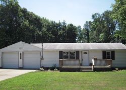 Pre-foreclosure in  SANTA CRUZ DR Elkhart, IN 46514