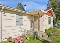 Pre-foreclosure in  SE LAKE VALLEY RD Port Orchard, WA 98367